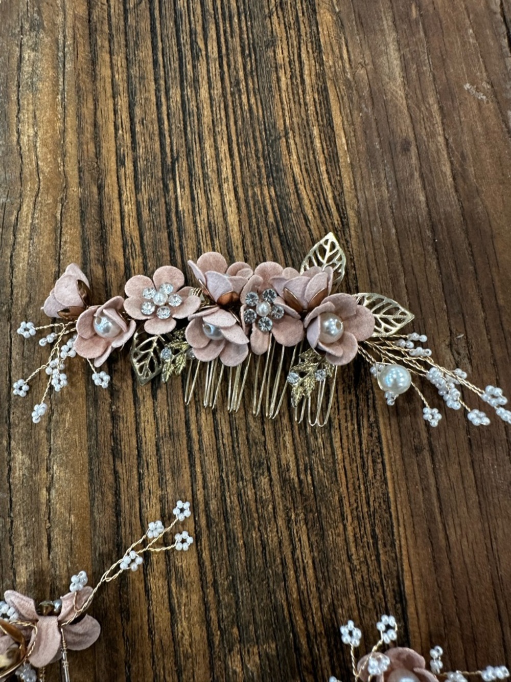 Delicate Pink Floral Hair Comb and Pins Set - Women Accessories set of 3 - Picture 4 of 5